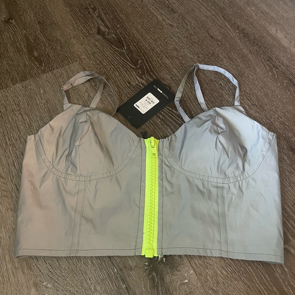Reflective rave Crop Top - Picture 2 of 3